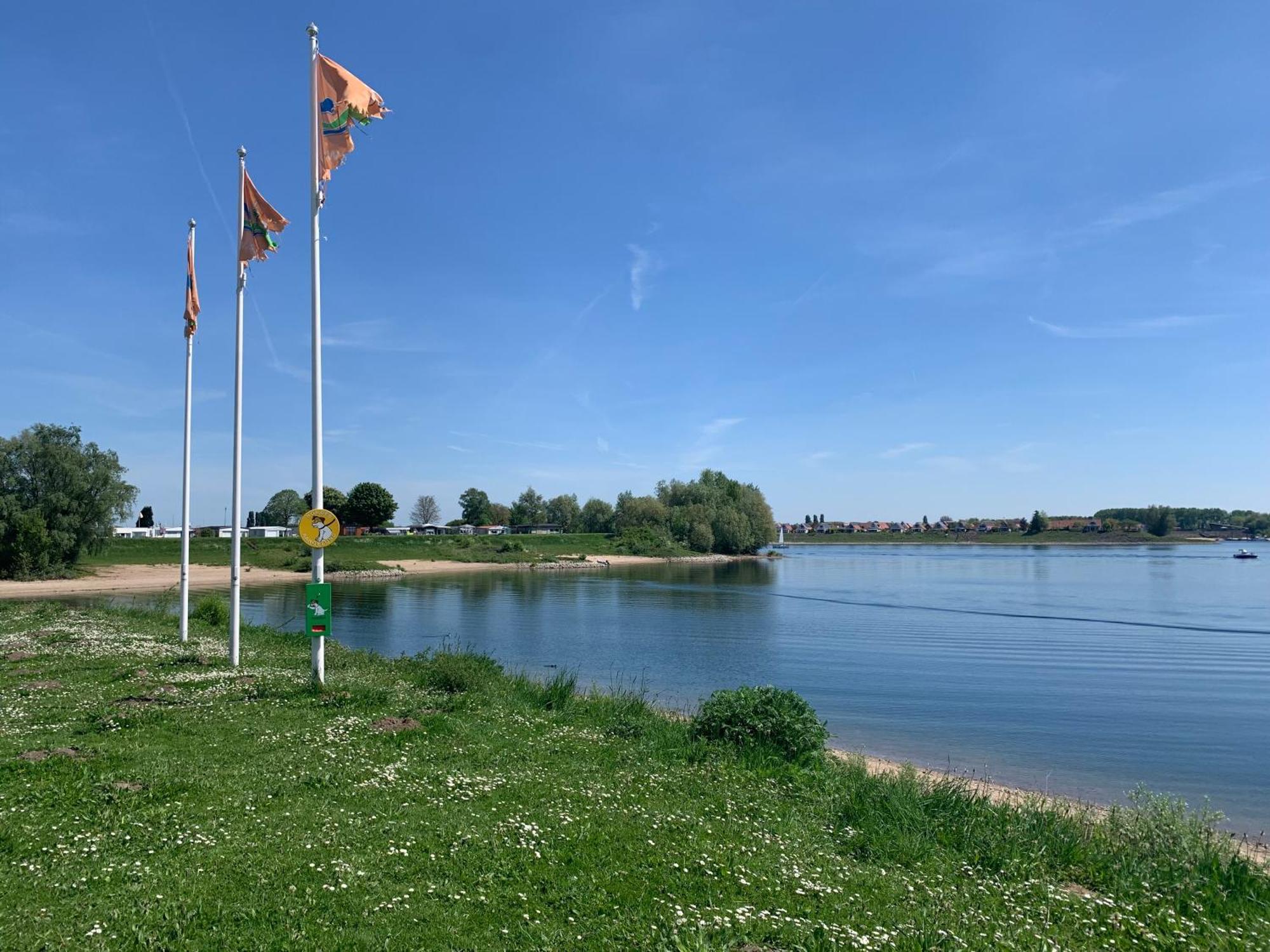 Tiny Haus Auszeit Am See Lathum Extérieur photo